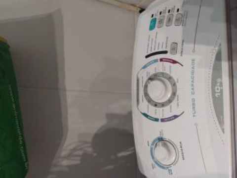 Máquina de lavar roupa Electrolux 10 kg 220w